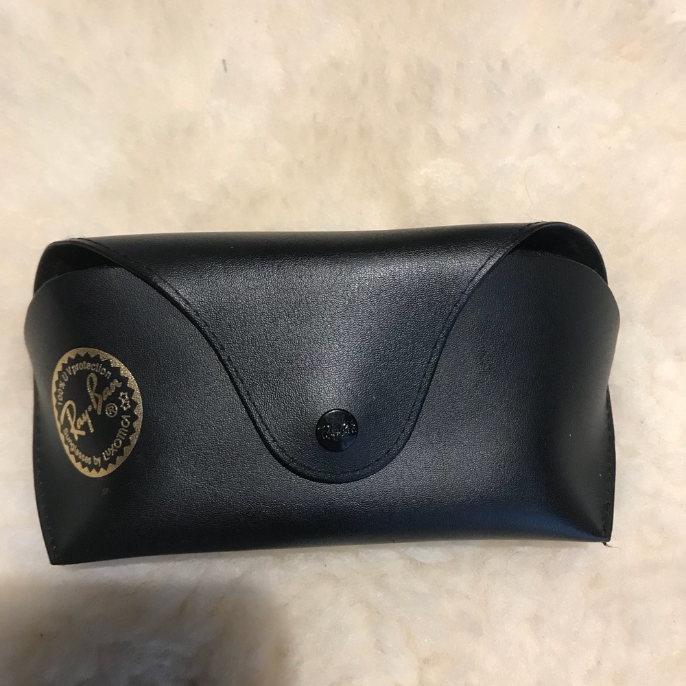 Ray Ban Case 🔹